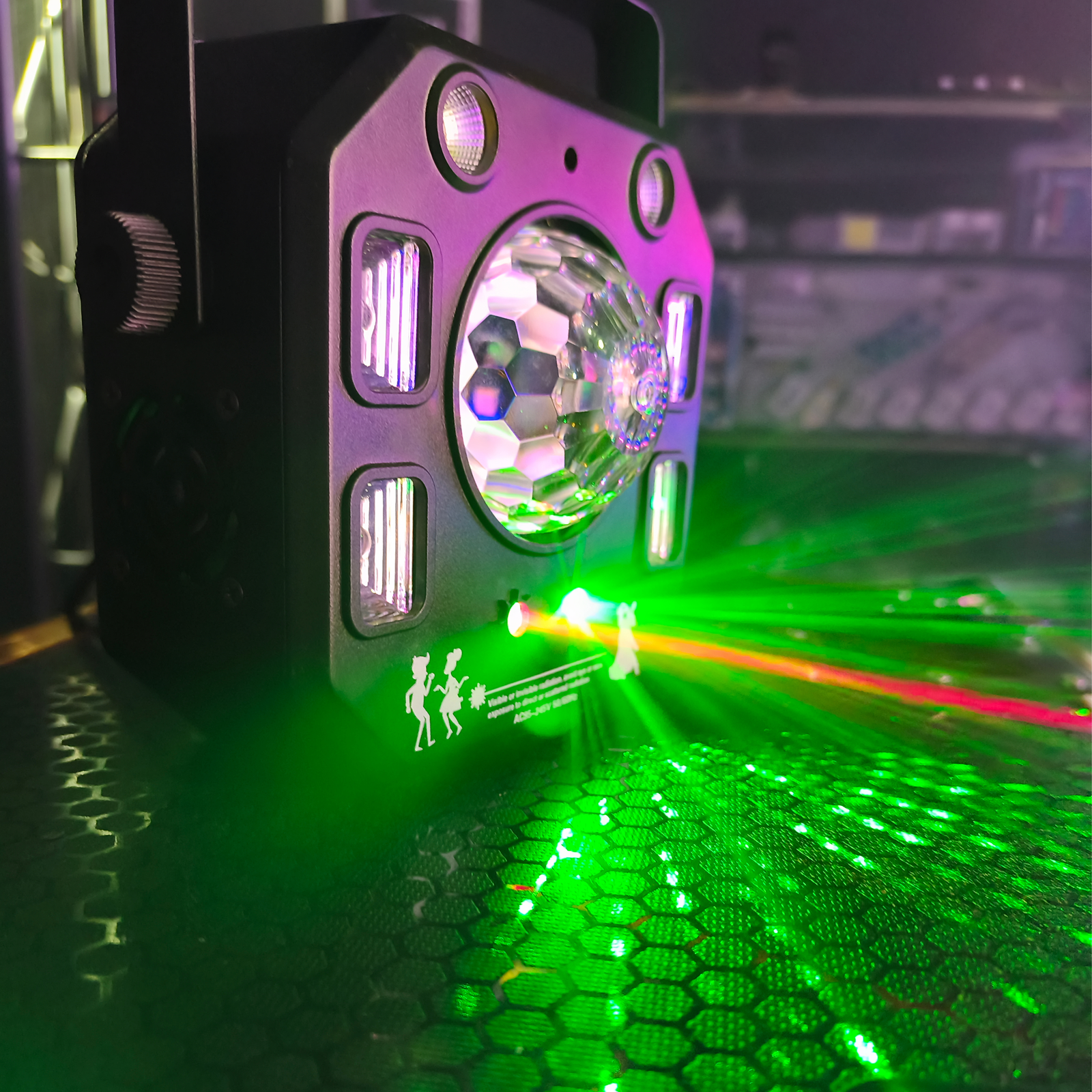 Multi Raio 4IN1 Effect Light – Efeitos Completos em um Só Equipamento - Imagem 11